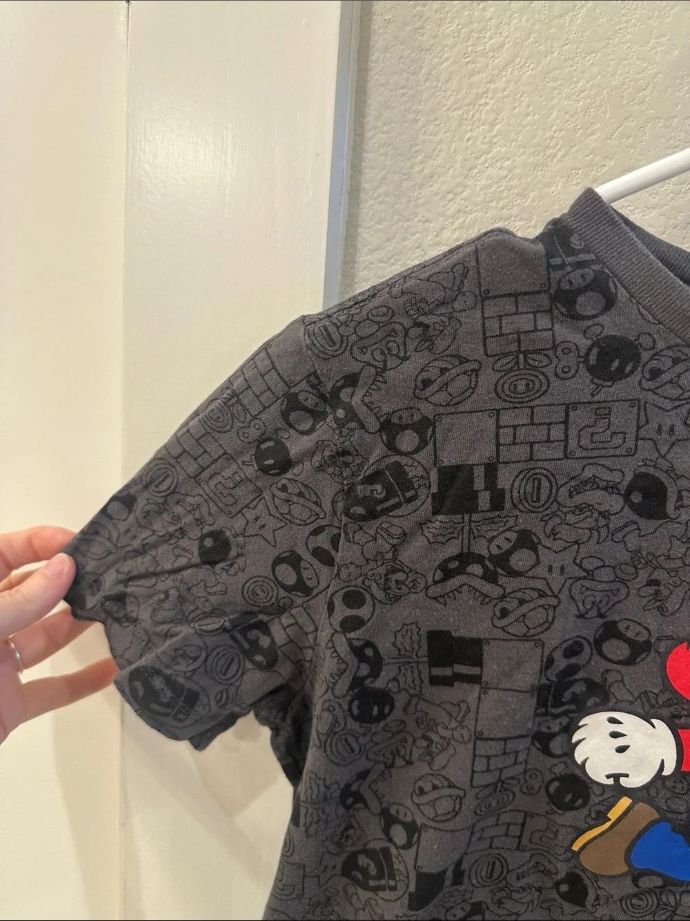 VGUC Old Navy Brand Kids Super Mario Tee - Gray with Red & Blue Size 10 12 L